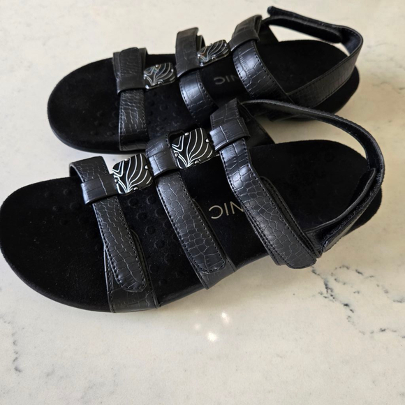 Women's Vionic Sandals Size 8 Black - Picture 2 of 16